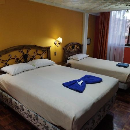 Isabela Hotel Suite Ла Пас Екстериор снимка