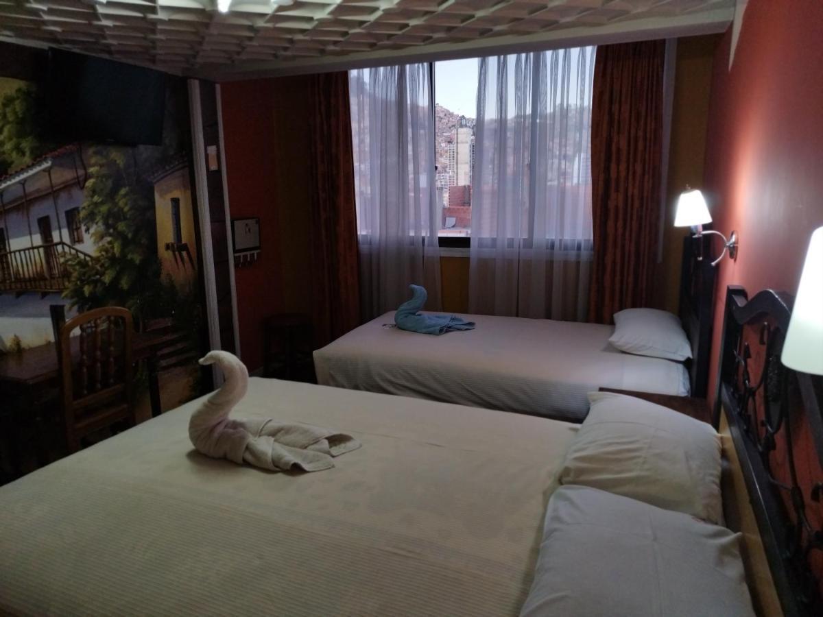 Isabela Hotel Suite Ла Пас Екстериор снимка