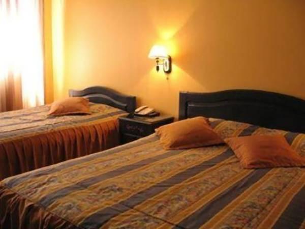 Isabela Hotel Suite Ла Пас Екстериор снимка