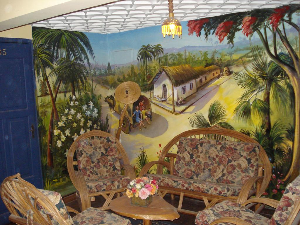 Isabela Hotel Suite Ла Пас Екстериор снимка