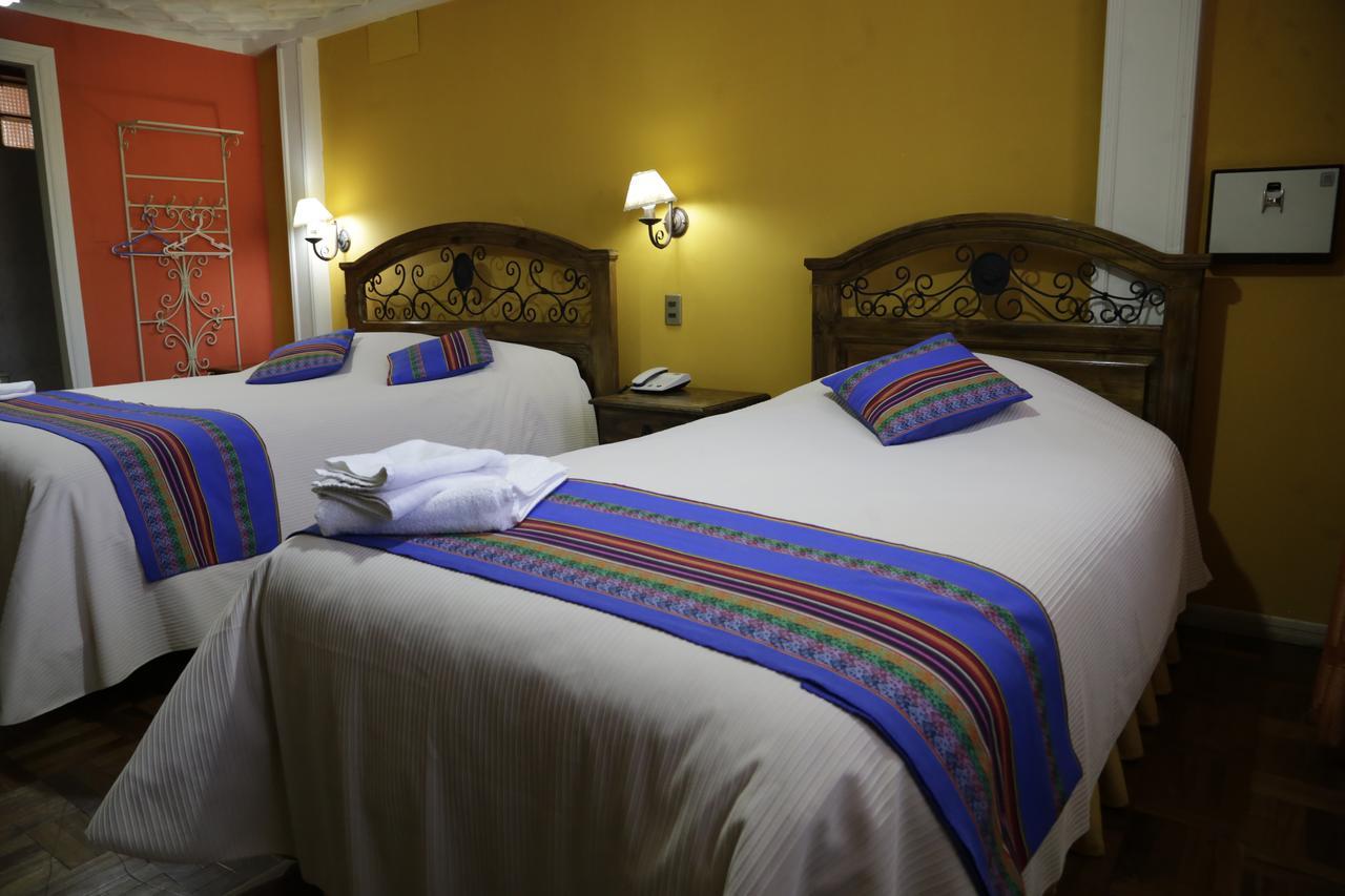 Isabela Hotel Suite Ла Пас Екстериор снимка